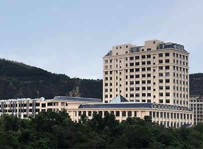 南安市委黃南康書(shū)記考察森源家具運(yùn)營(yíng)情況
